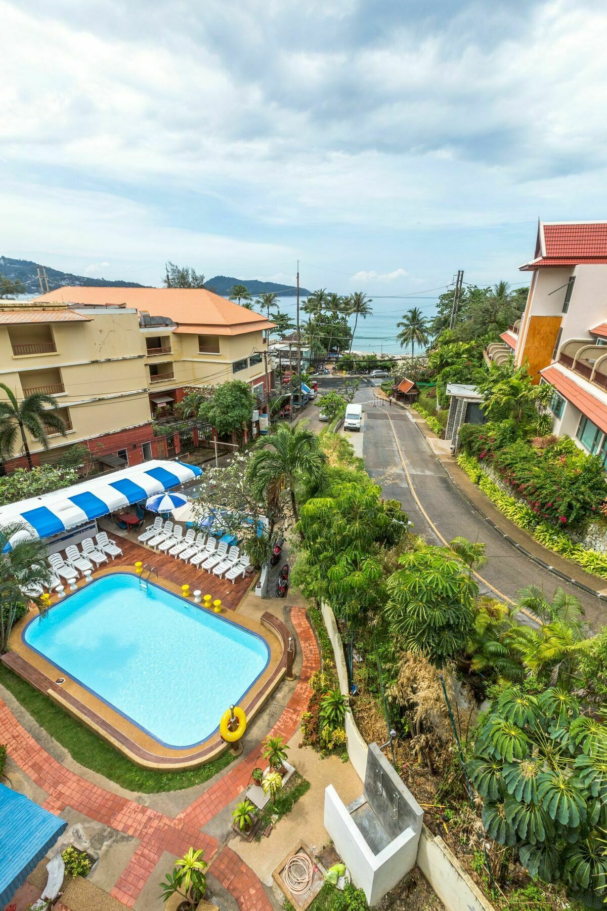 Porterhouse Beach Hotel Patong Exterior foto